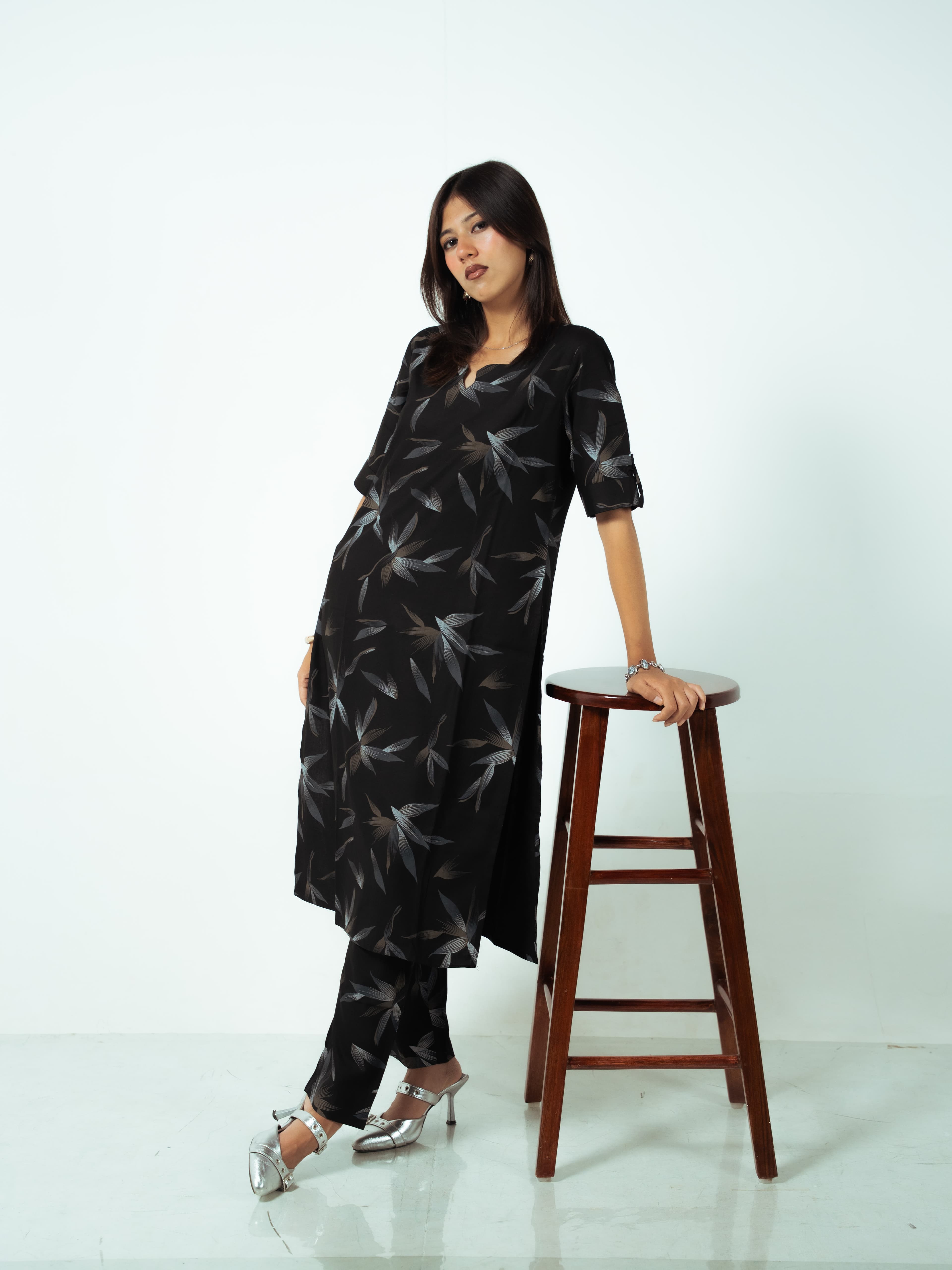 Women Printed Regular Kurta Co-rd set black thumbnail 2